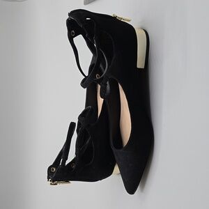 Aldo Black Flats Gold Heel Size 6.5‎ NWOT